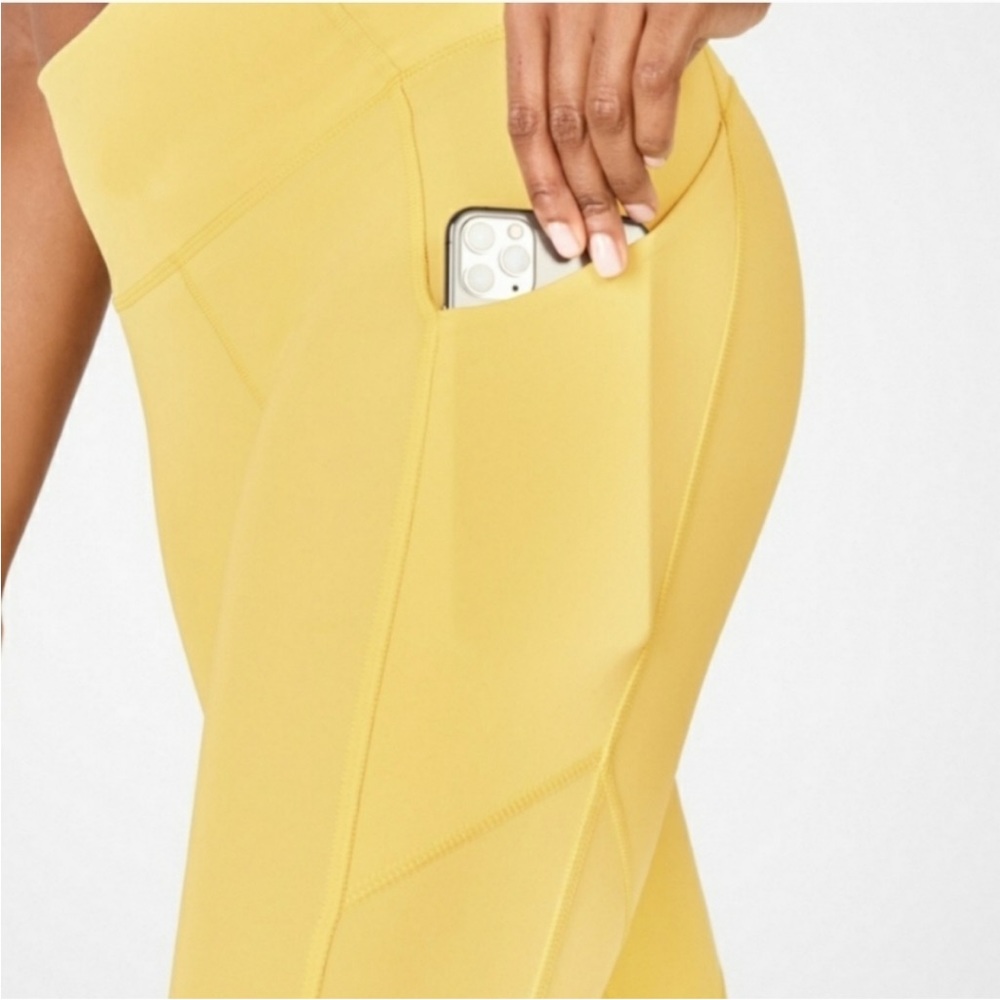 Madelaine Petsch X Fabletics Resilient High Waisted Leggings Color Meyer XS 7/8 - Picture 3 of 15